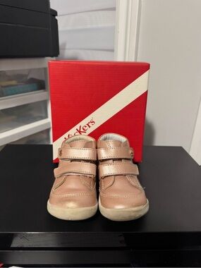 Kickers Kids Rose Gold Double-Strap Boots